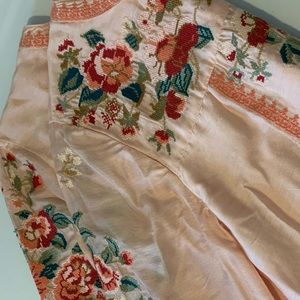 Sundance Embroidered 3/4 Sleeve Blouse